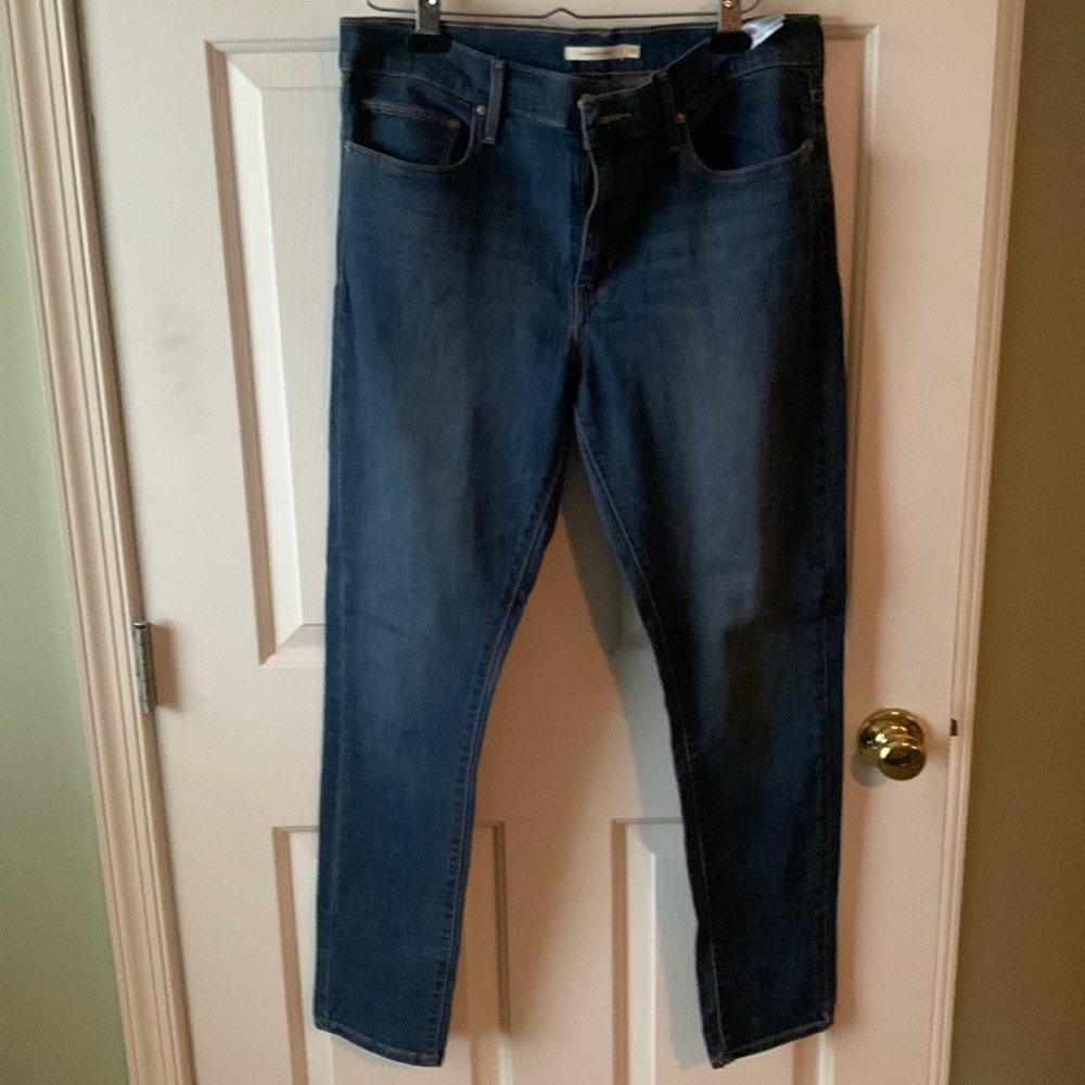 Gently used Levi jeans long length